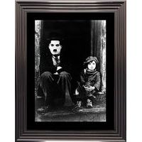 Affiche encadrée Noir et Blanc: Le Kid - Charlie Chaplin - 50x70 cm (Cadre Glascow)
